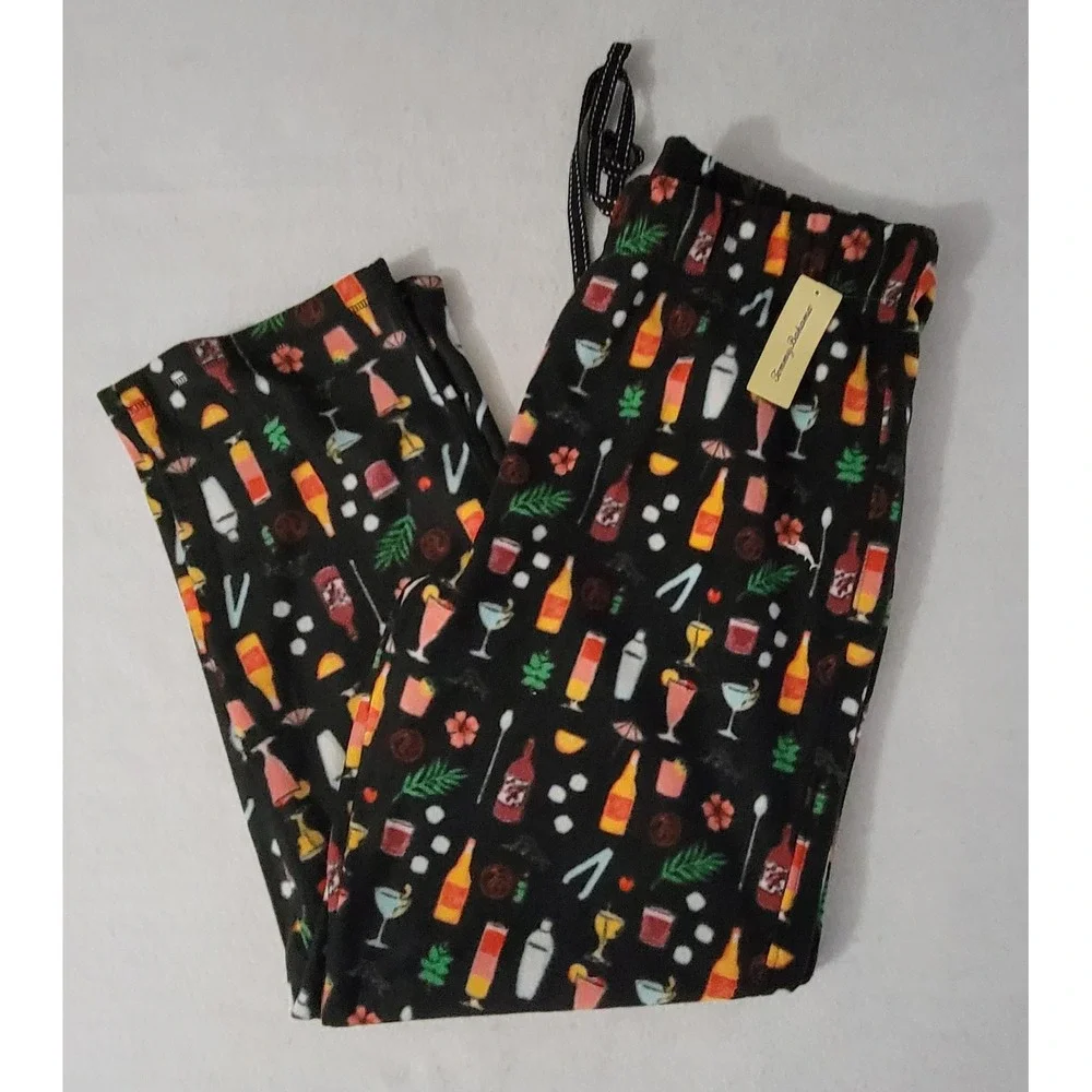 Tommy Bahama pajama pants festive cocktail print on a black background Size L